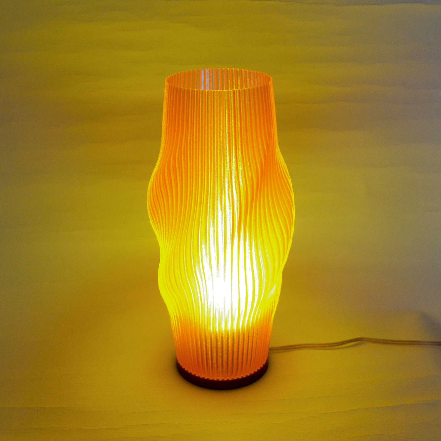 Lampara Nordica 3D Macanudo Ambar Original 3D Printed Nordic Lamp