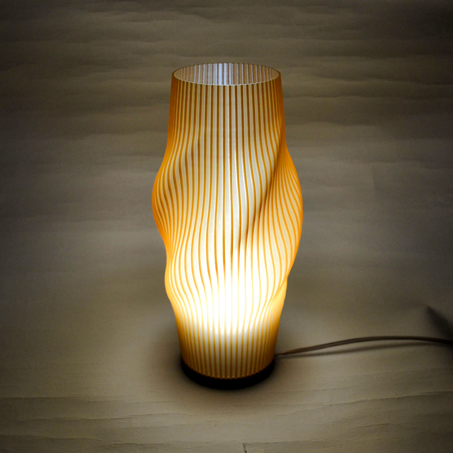 Lampara Nordica 3D Macanudo Caramelo Original 3D Printed Nordic Lamp