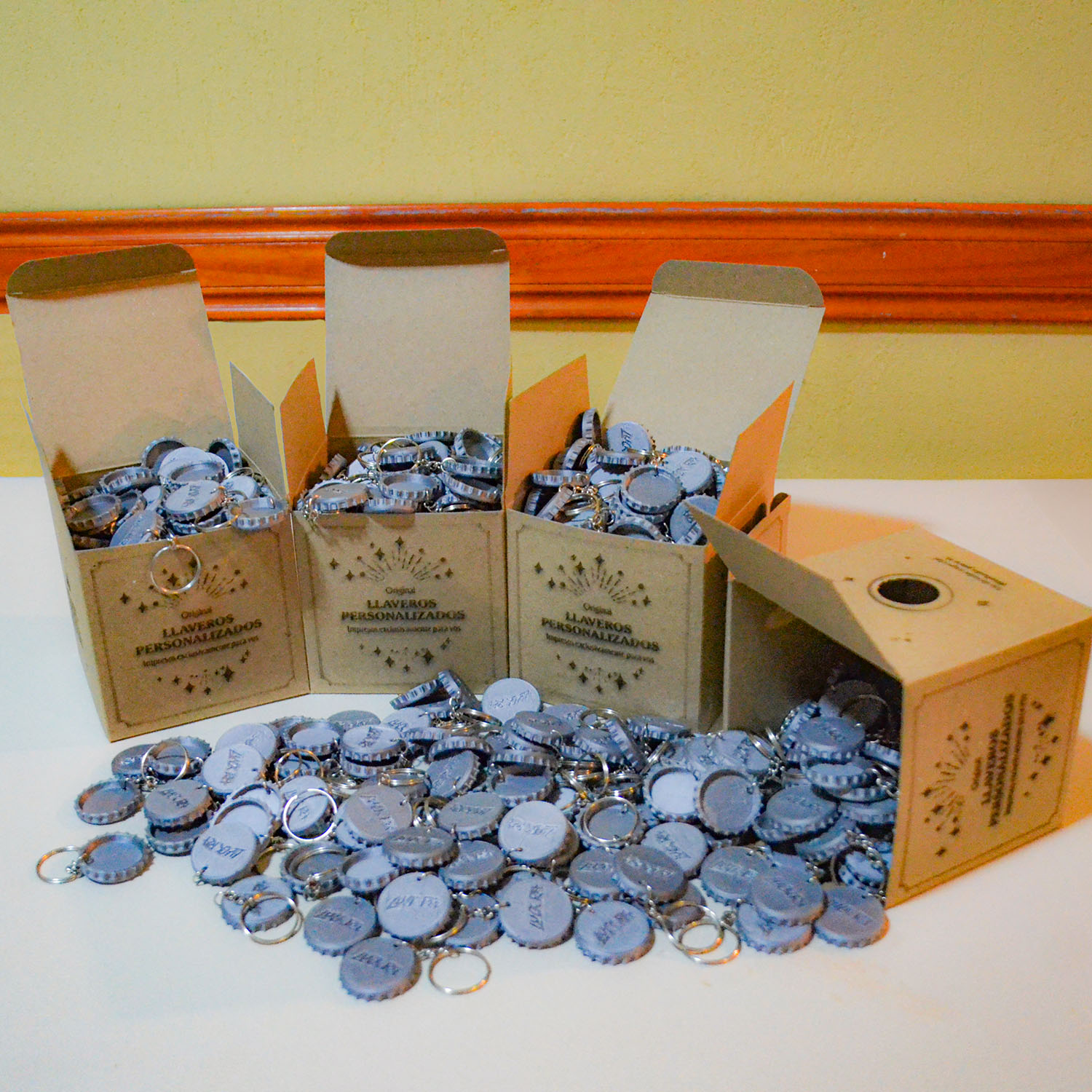 Llaveros LuckRa 3D personalizados empresas eventos merchandising diseño