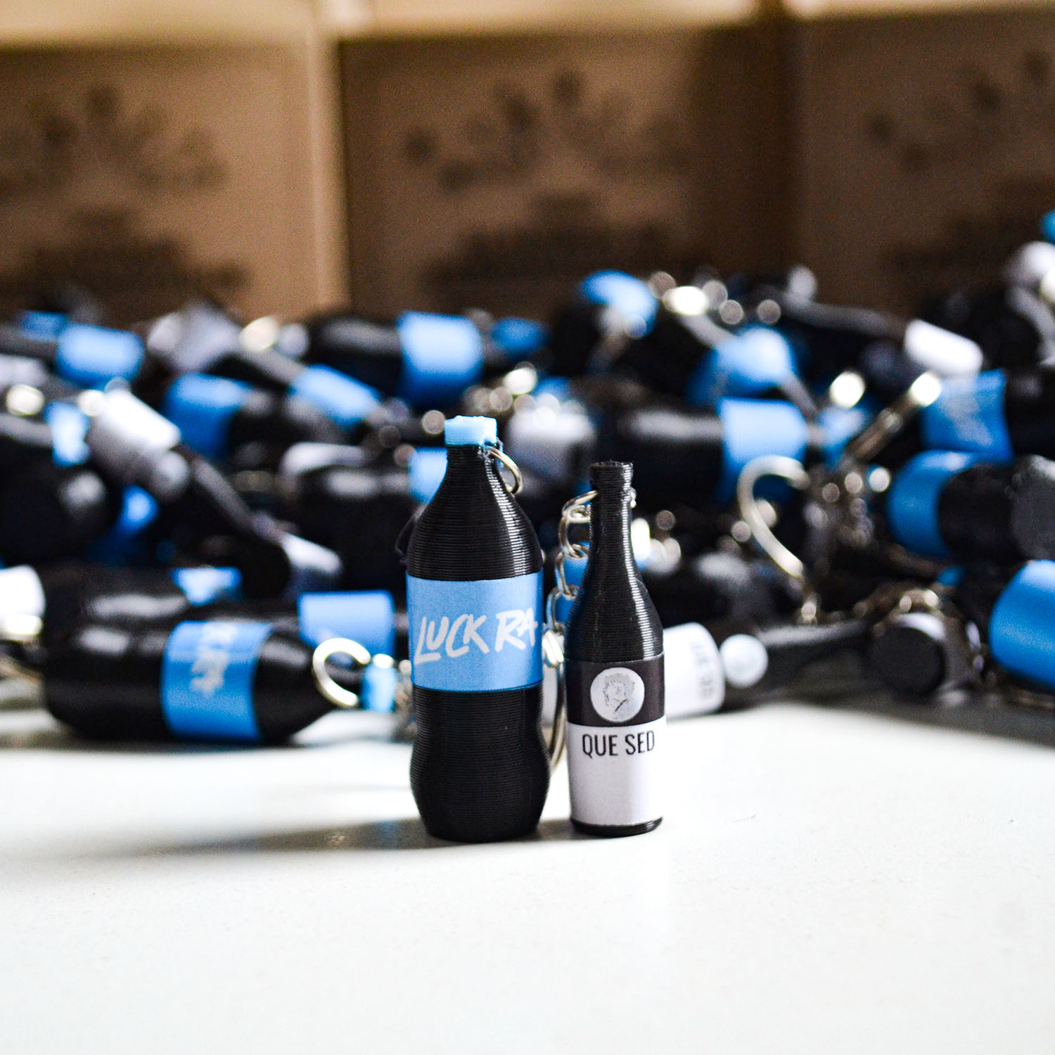 Llaveros LuckRa 3D personalizados empresas eventos merchandising diseño