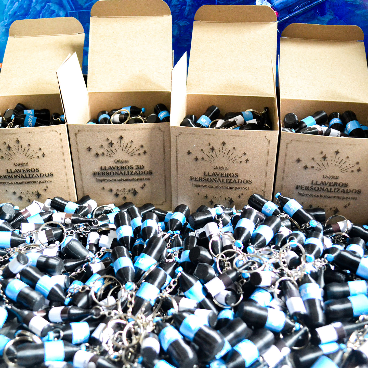 Llaveros LuckRa 3D personalizados empresas eventos merchandising diseño
