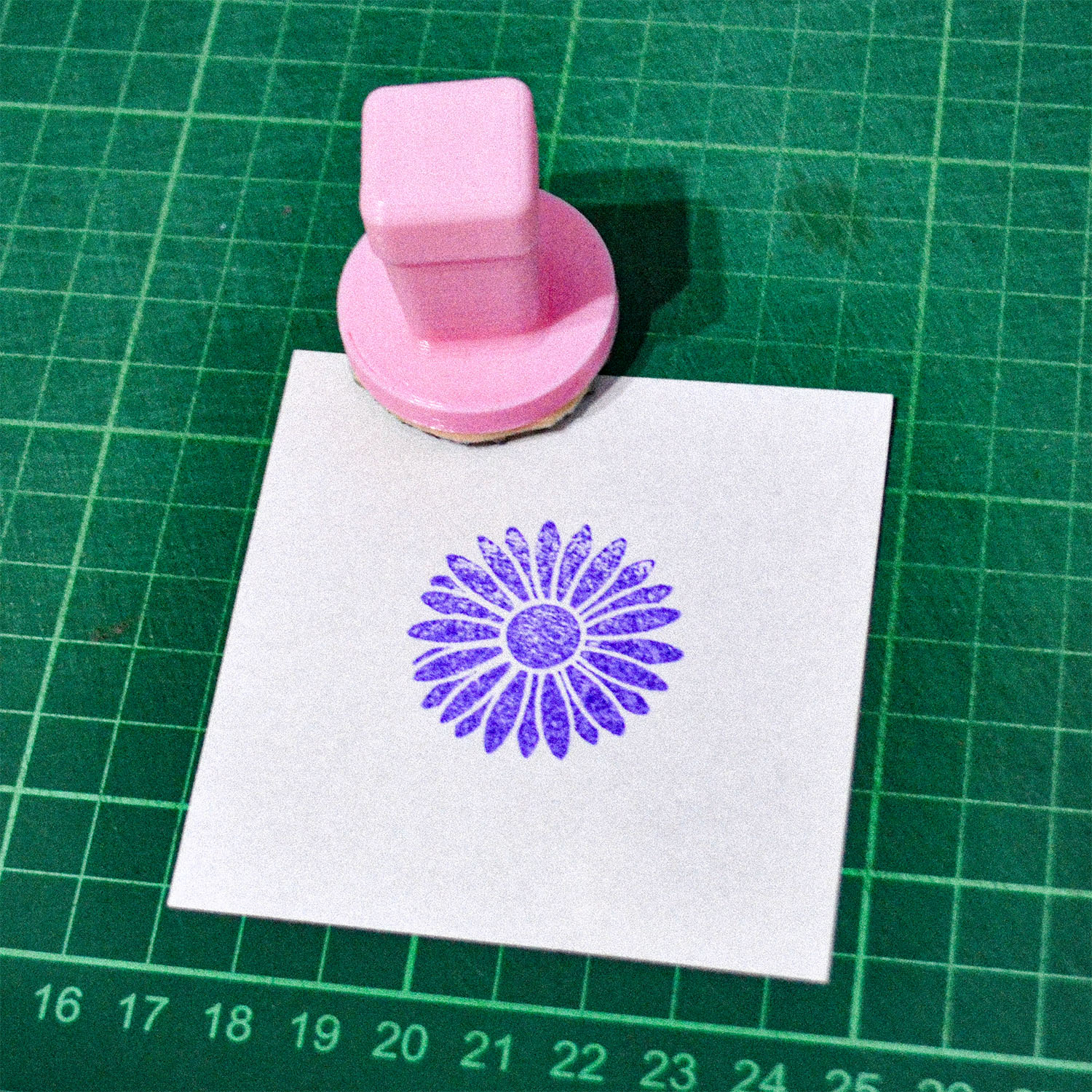 Sello de goma personalizado Soraire Design tinta