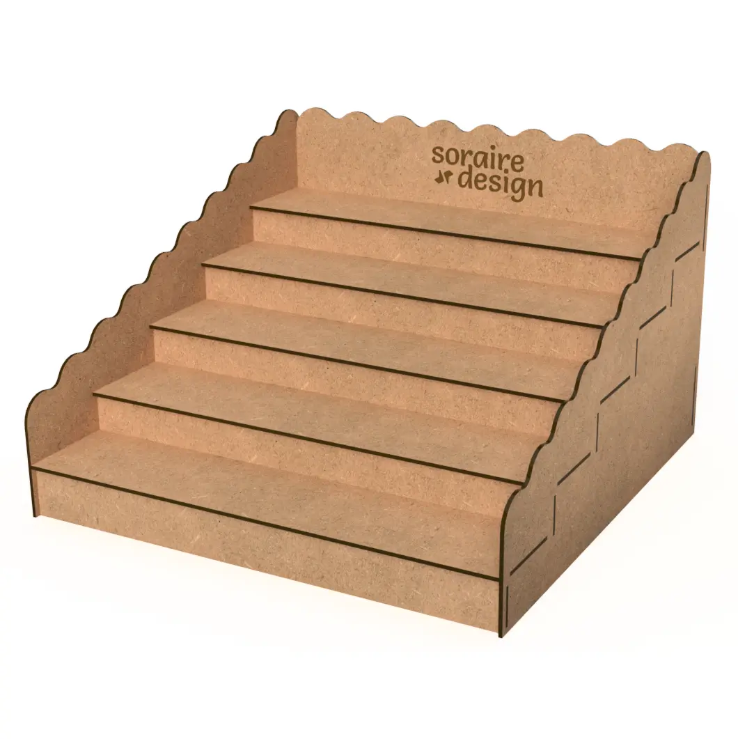 Exhibidor Escalonado COrte y grabado laser personalizado MDF Fibrofacil