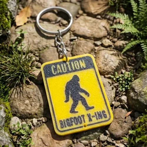 Llavero 3D Impresion Soraire Design Diseño Original Bigfoot Pie Grande Cartel Ruta XING (1)