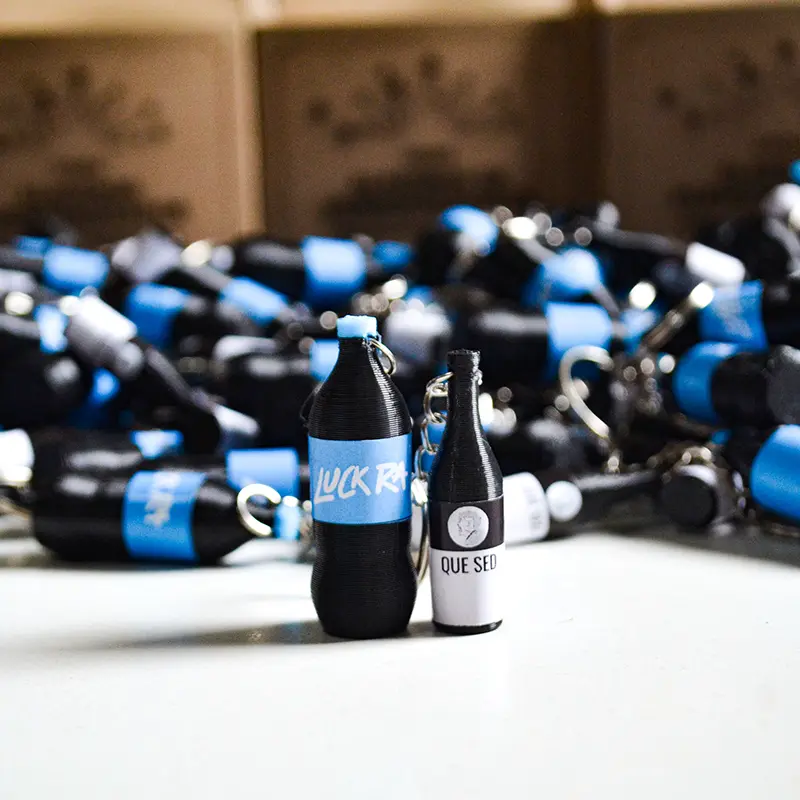 Llaveros LuckRa 3D personalizados empresas eventos merchandising diseño (22)